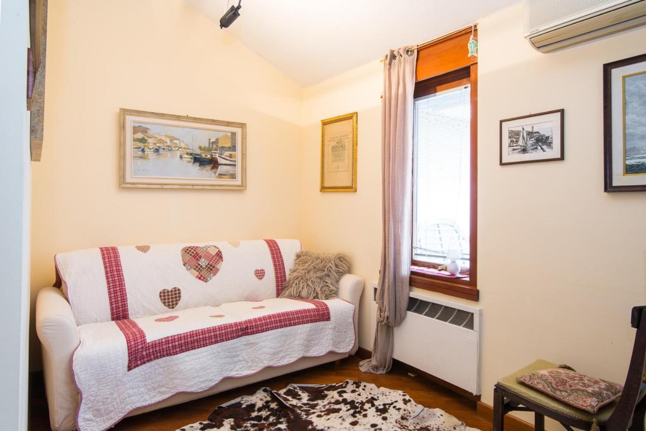 La Mansarda Delle Meraviglie B&B Superior Triëst Buitenkant foto