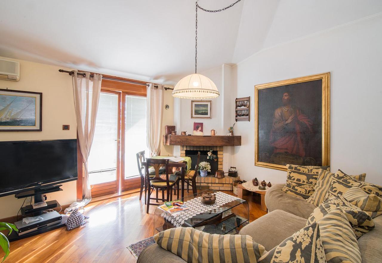 La Mansarda Delle Meraviglie B&B Superior Triëst Buitenkant foto