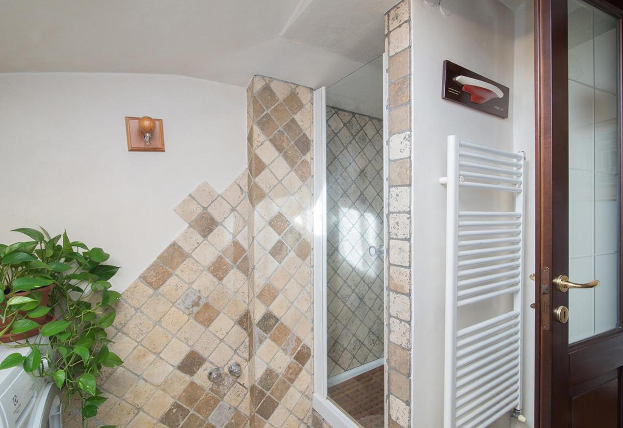 La Mansarda Delle Meraviglie B&B Superior Triëst Buitenkant foto
