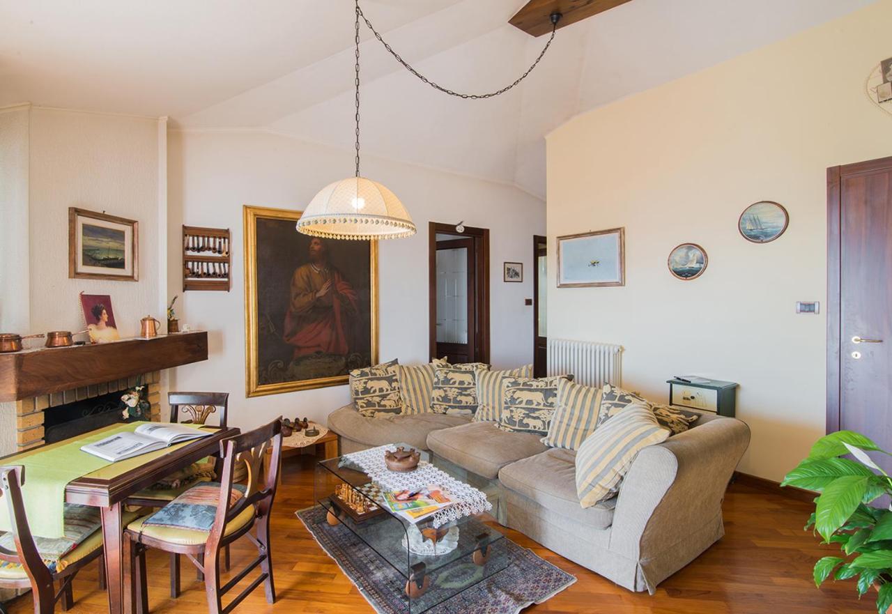 La Mansarda Delle Meraviglie B&B Superior Triëst Buitenkant foto